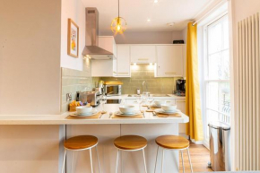 Old Town Trinity Apt No 3 By Adliv